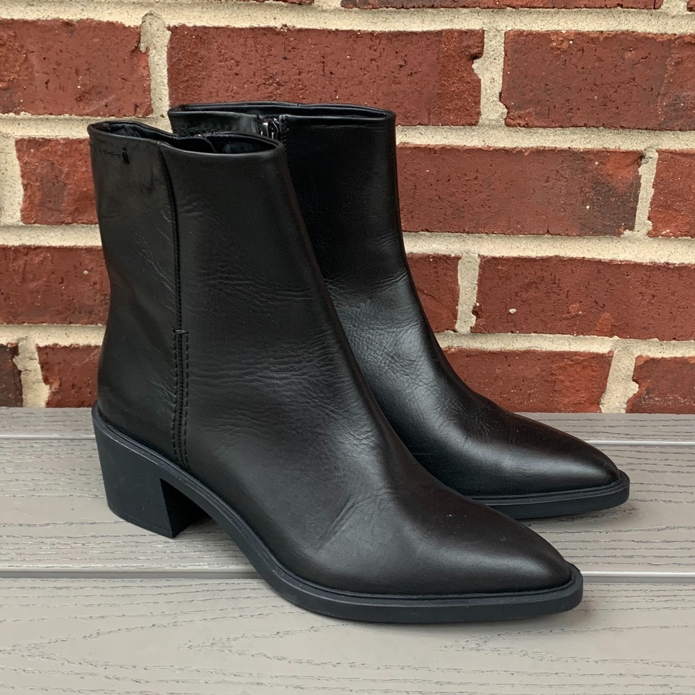 La Canadienne Pacheco Waterproof Bootie So